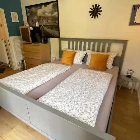 Kleines Doppelzimmer Mit Eigenem Bad Und Kuehlschrank, Frisch Saniert Friedrichskoog Exterior photo