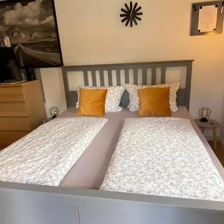 Kleines Doppelzimmer Mit Eigenem Bad Und Kuehlschrank, Frisch Saniert Friedrichskoog Exterior photo