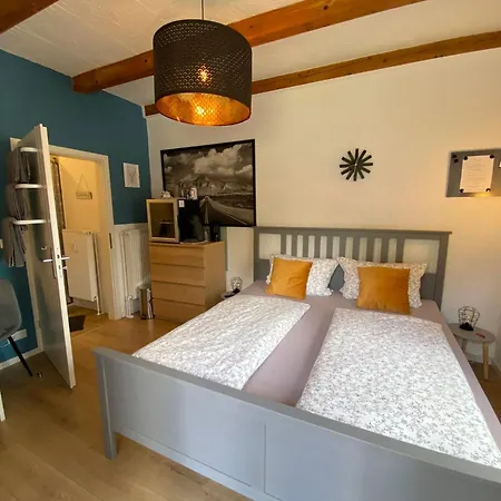 Kleines Doppelzimmer Mit Eigenem Bad Und Kuehlschrank, Frisch Saniert Friedrichskoog Exterior photo