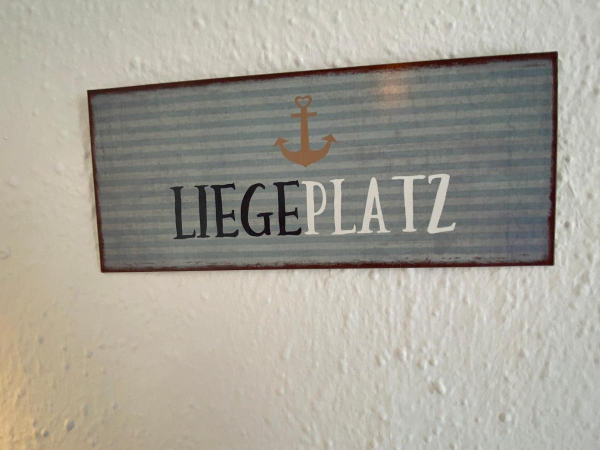 Kleines Doppelzimmer Mit Eigenem Bad Und Kuehlschrank, Frisch Saniert * Friedrichskoog