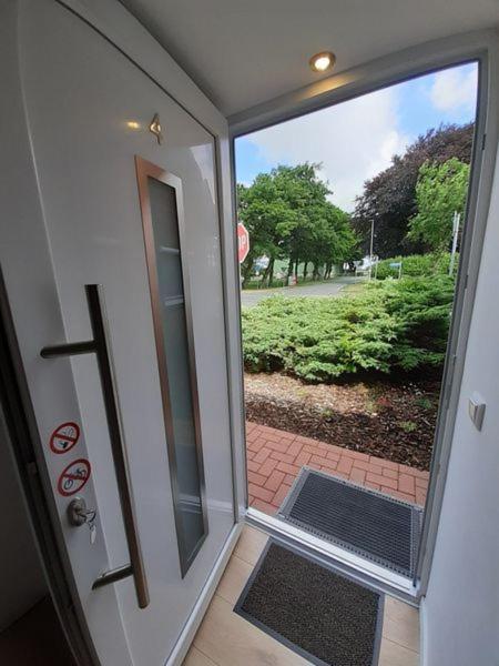 Kleines Doppelzimmer Mit Eigenem Bad Und Kuehlschrank, Frisch Saniert Homestay *
